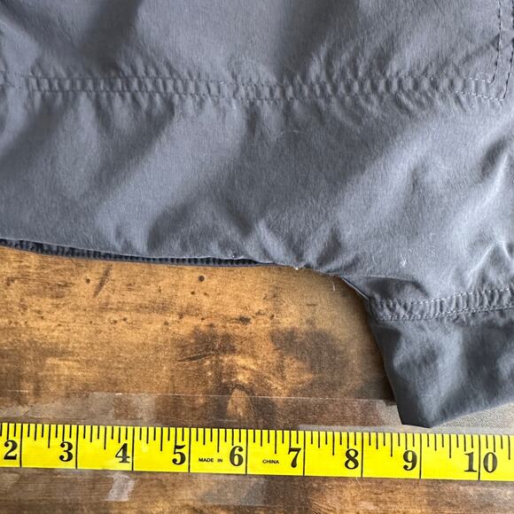 World Wide Sportsman Capri Pant 6 Gray Pockets Hike Fishing Gorpcore Outdoor - Picture 3 of 9